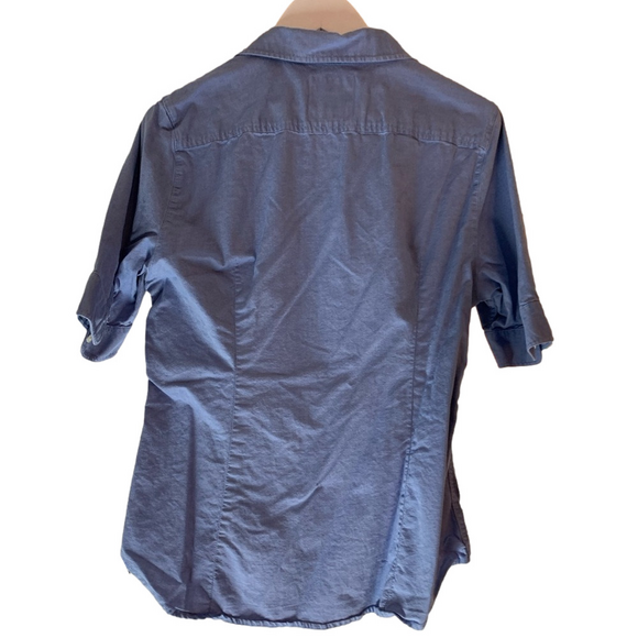 American Eagle Favorite Fit Button Up Chambray Shirt - Picture 4 of 4